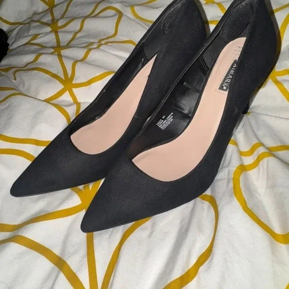 Primark Classic Black Pointed Heels - Picture 3 of 3